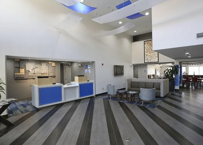 Holiday Inn Express Hotel & Suites Blythewood By Ihg